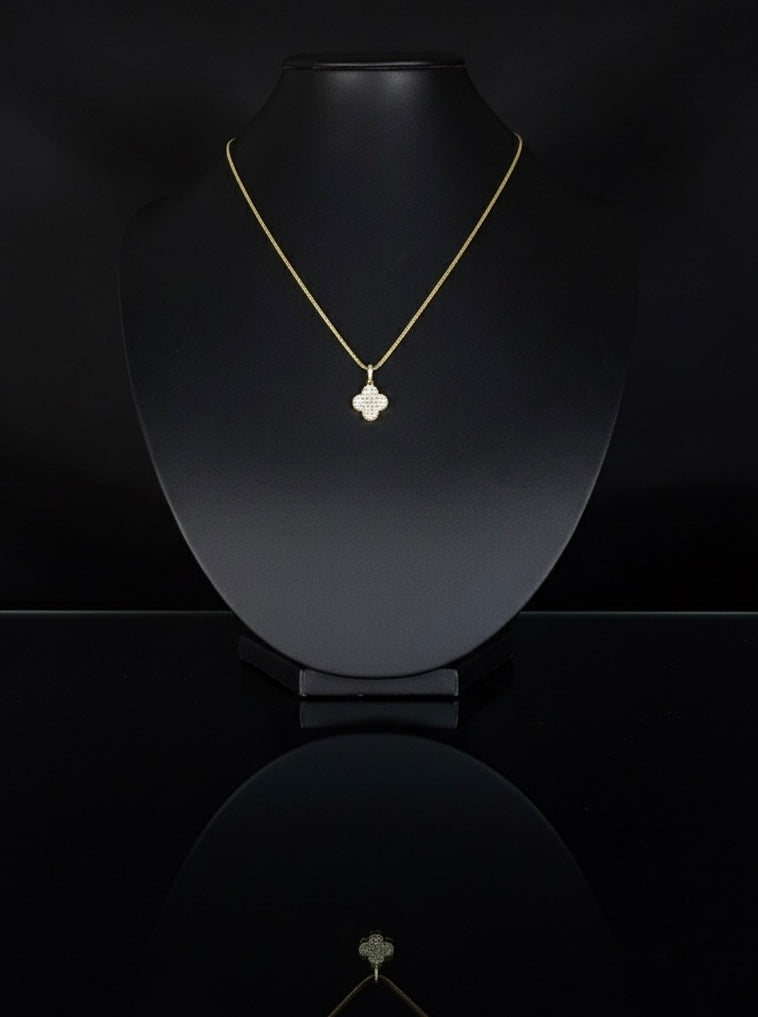 Pendant Trebol Moissanite