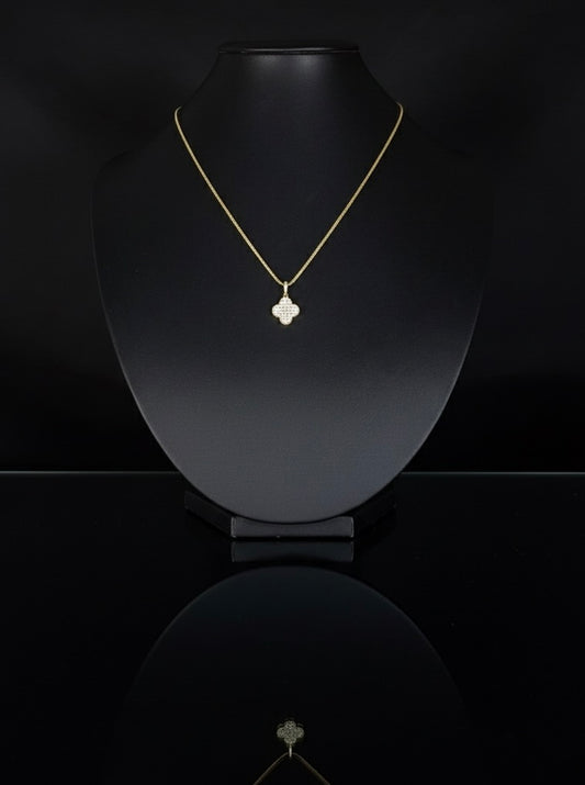 Pendant Trebol Moissanite